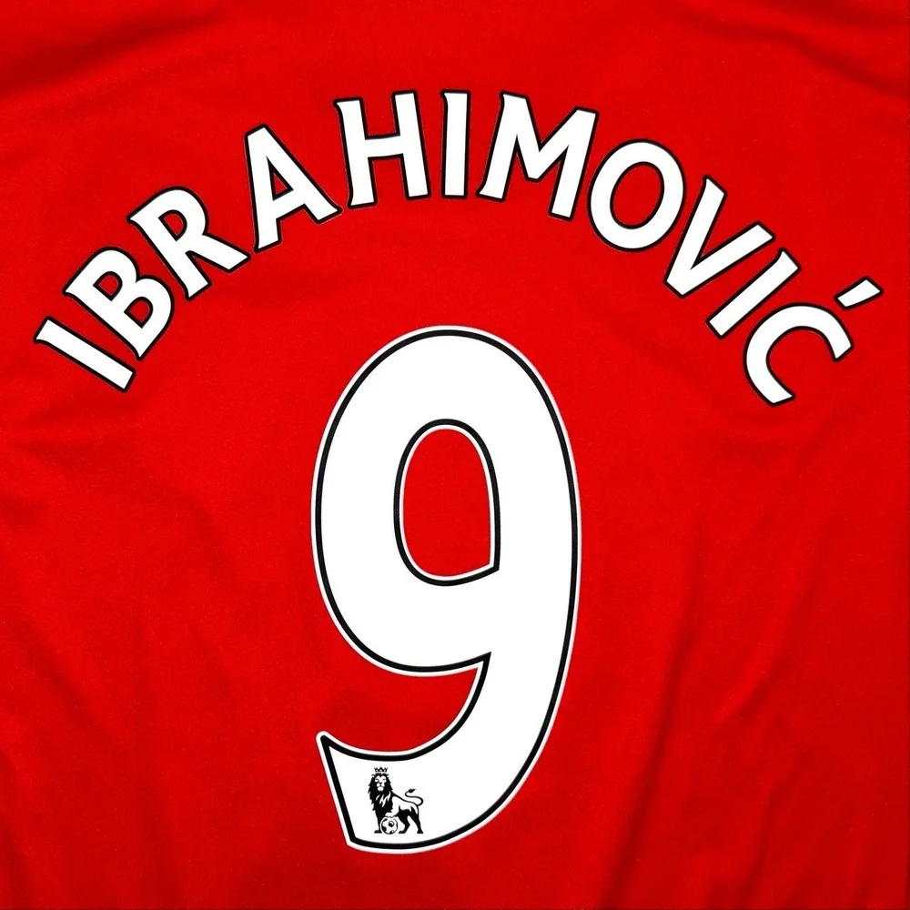 Manchester United Jersey Medium 2016/2017 ADIDAS Premier League Ibrahimovic #9‎